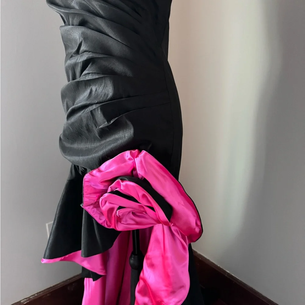 City Triangles Black prom Dress brand-new without tags - Picture 2 of 5